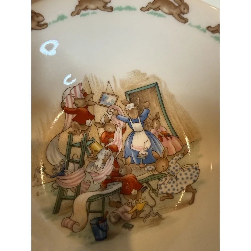 Royal Doulton Bunnykins 4-Piece Child Dinnerware Set Plate Bowl Cup Saucer
